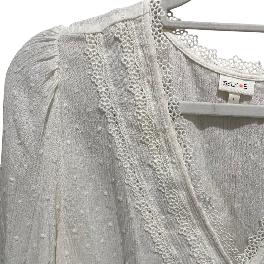 SELF E White Lace Trim Smocked Waist Blouse Size Large - Picture 4 of 9